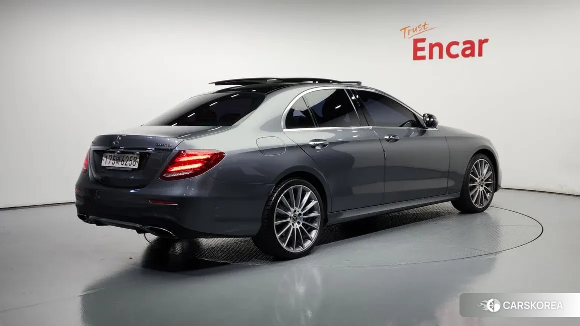 Mercedes-Benz E-Class W213 id 2089877 из Кореи 12