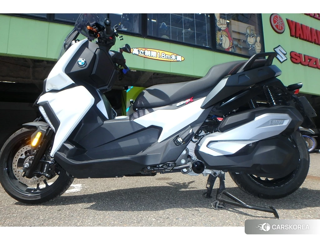 Проданный BMW C400X 2019 из Японии