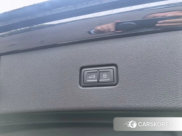 Audi Q8 id 4333894 из Китая 12