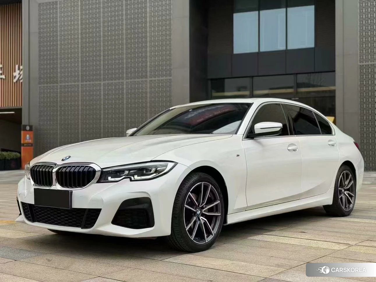 BMW 3 series 2021 Белый из Китая, фото 2