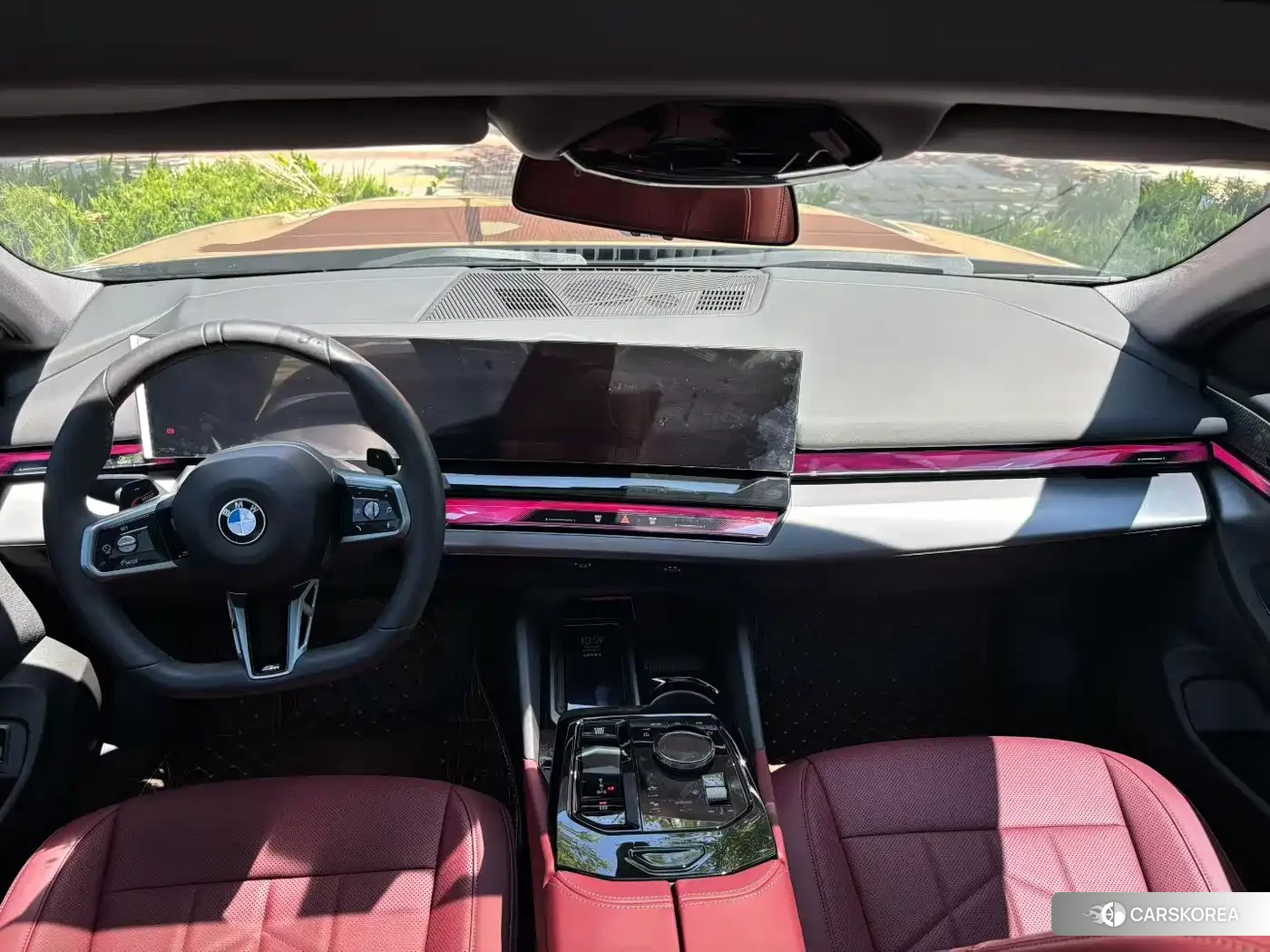 BMW 5 series 2025 Черный из Китая, фото 2