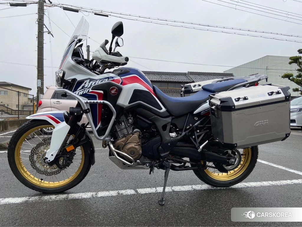 Проданный Honda CRF1000L AFRICA TWIN 2017 из Японии, фото 2