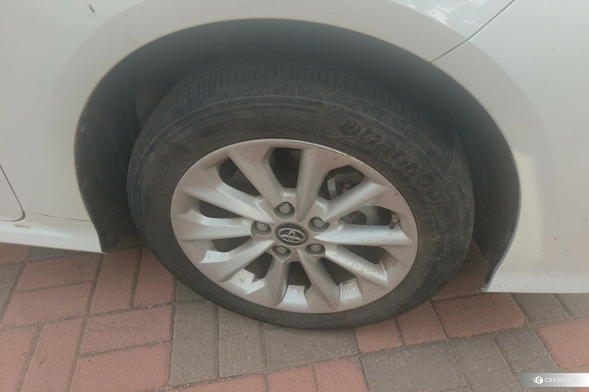 Toyota Corolla id 4510689 из Китая 9