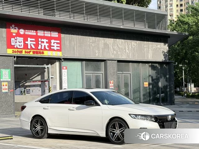 Honda Accord 2022 Белый из Китая, фото 3