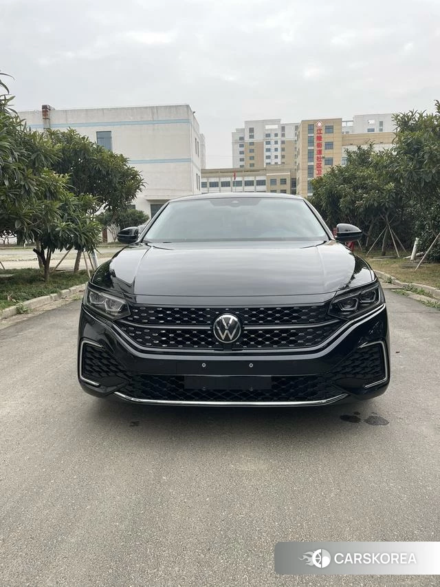 Volkswagen Passat id 4335048 из Китая 8