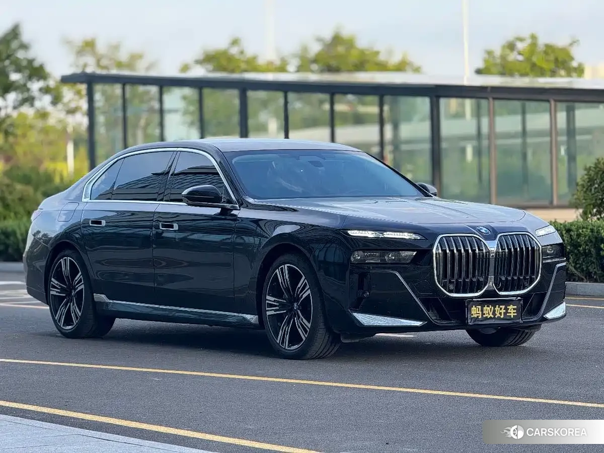 BMW 7 series 2026 Черный из Китая, фото 2