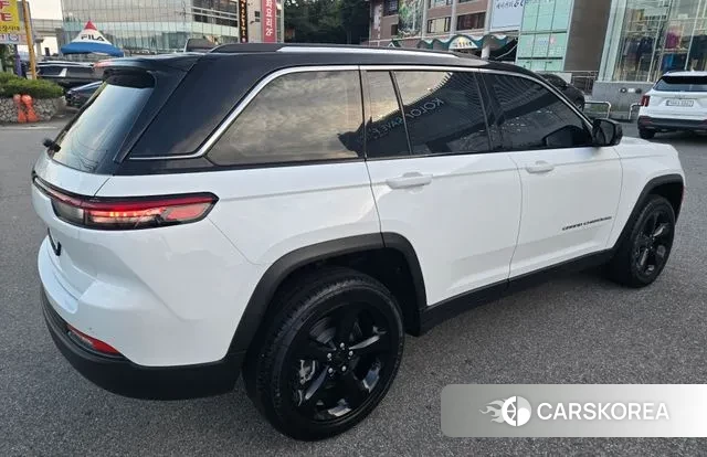 Jeep Grand Cherokee (WL) 2023 Белый из Кореи, фото 2