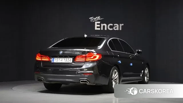 BMW 5 Series (G30) id 3587766 из Кореи 12