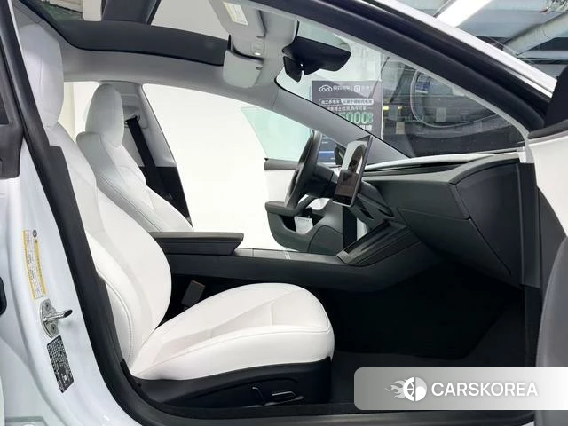 Tesla Model 3 id 4228444 из Китая 12