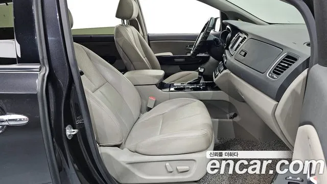 Kia The New Carnival id 2763012 из Кореи 12