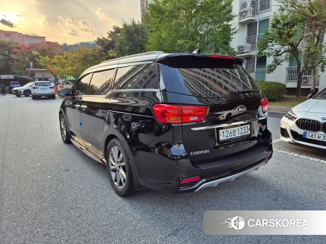 Kia The New Carnival id 3439285 из Кореи 12