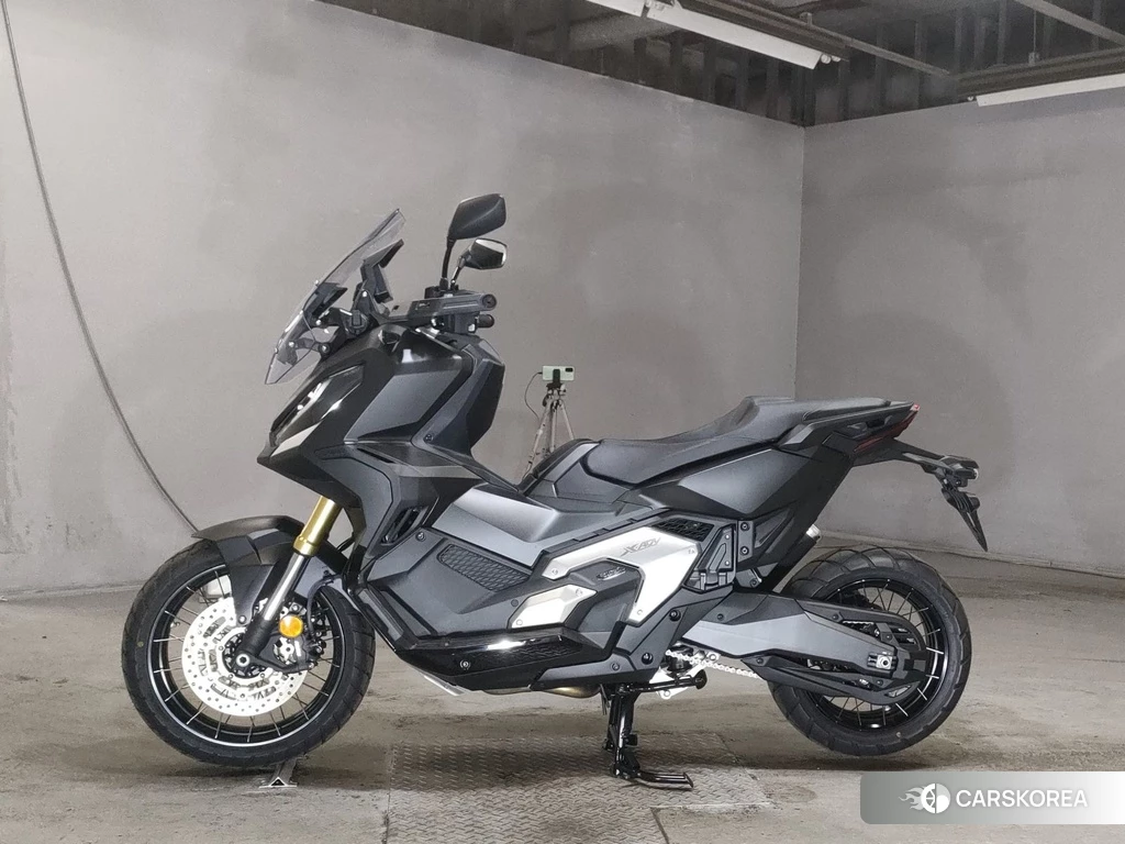 Проданный Honda X-ADV 750 2024 из Японии