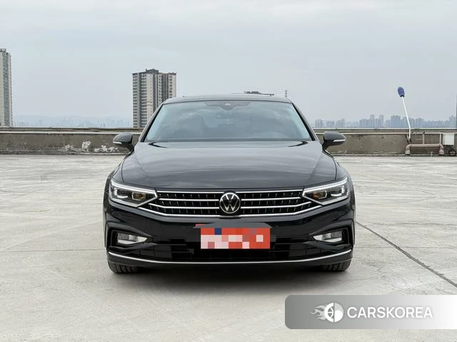 Volkswagen Magotan 2024 Черный из Китая, фото 2