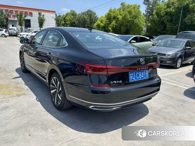 Volkswagen Passat 2022 Черный из Китая, фото 2