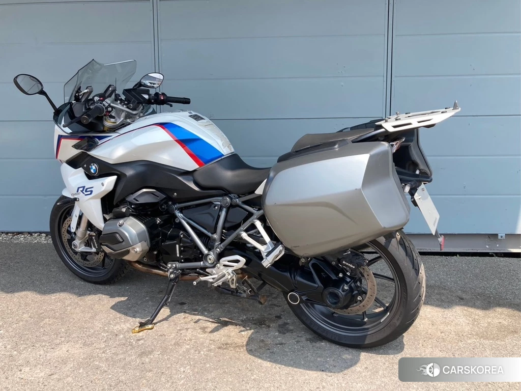 Проданный BMW R1200RS 2016 из Японии