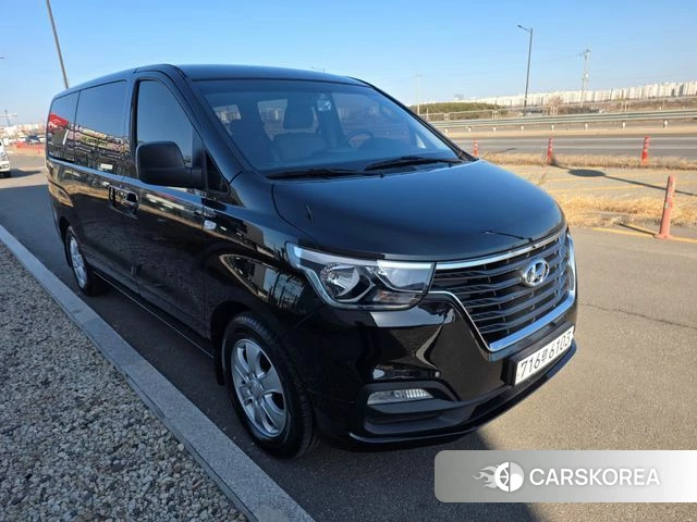 Hyundai The New Grand Starex 2018 Черный из Кореи, фото 2