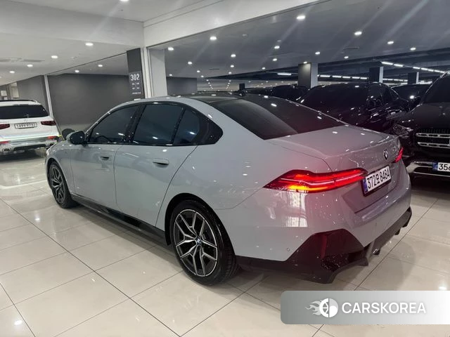 BMW 5 Series (G60) id 4200706 из Кореи 9