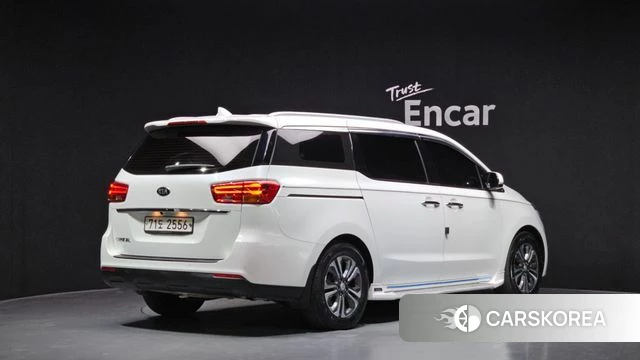 Kia The New Carnival id 4305210 из Кореи 12