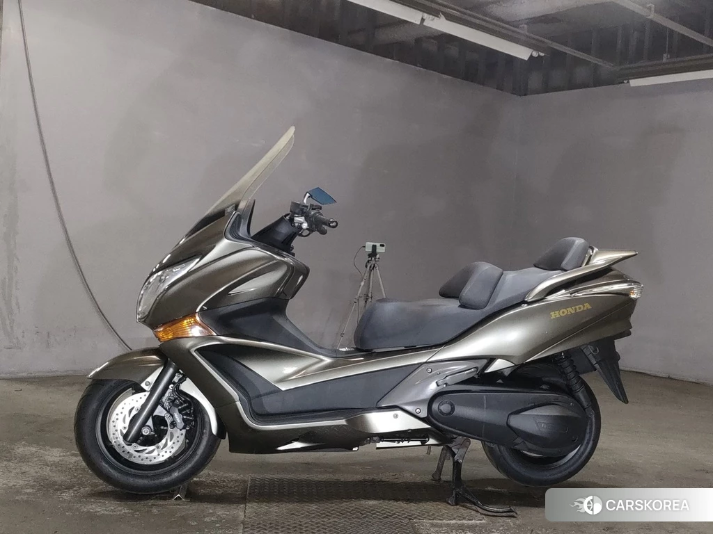 Проданный Honda SILVER WING 400 GT 2010 из Японии, фото 2