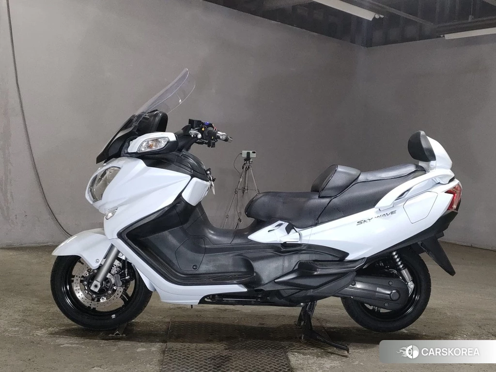 Проданный Suzuki SKYWAVE 650LX 2015 из Японии