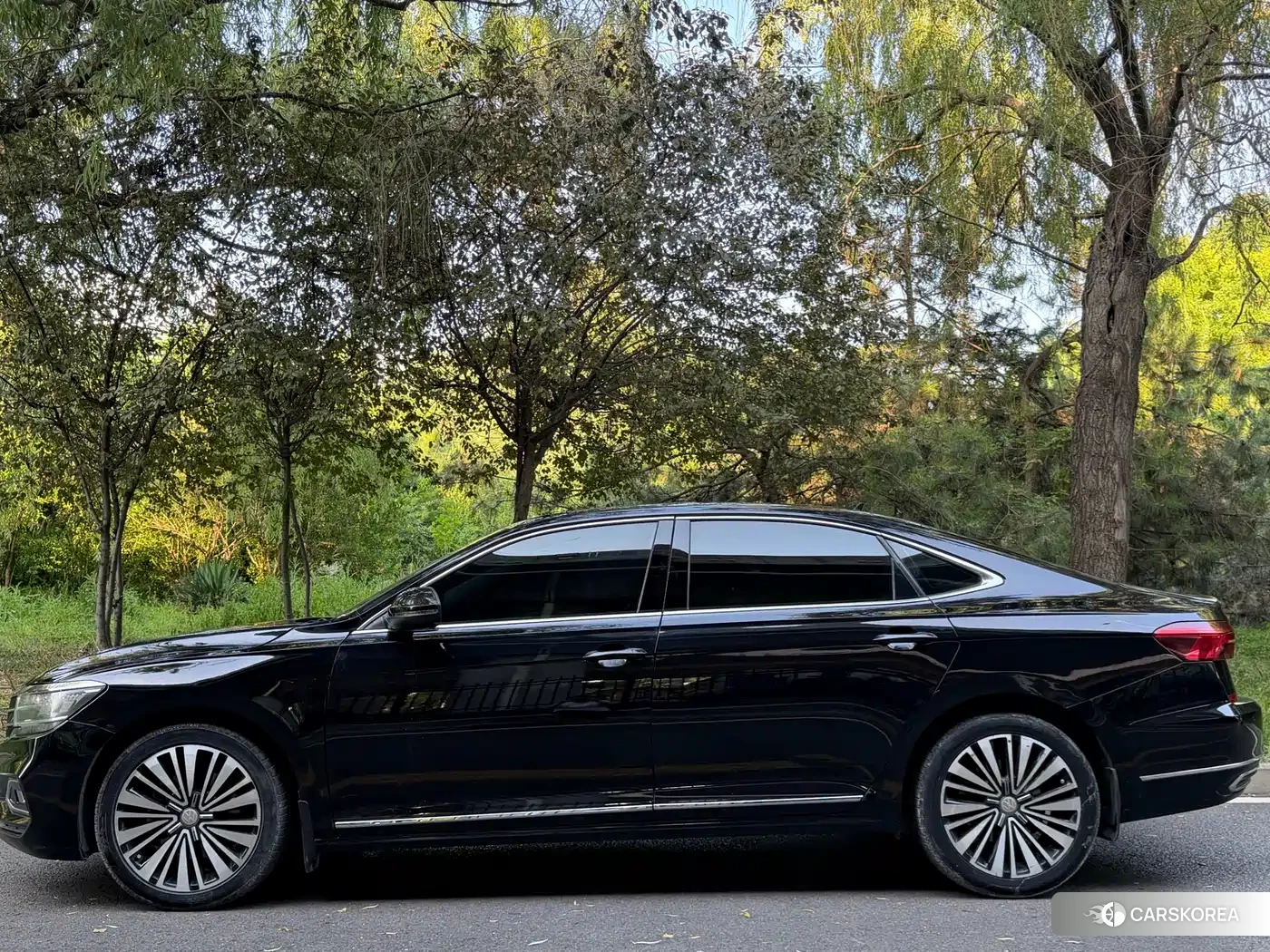 Volkswagen Passat 2020 Черный из Китая, фото 3
