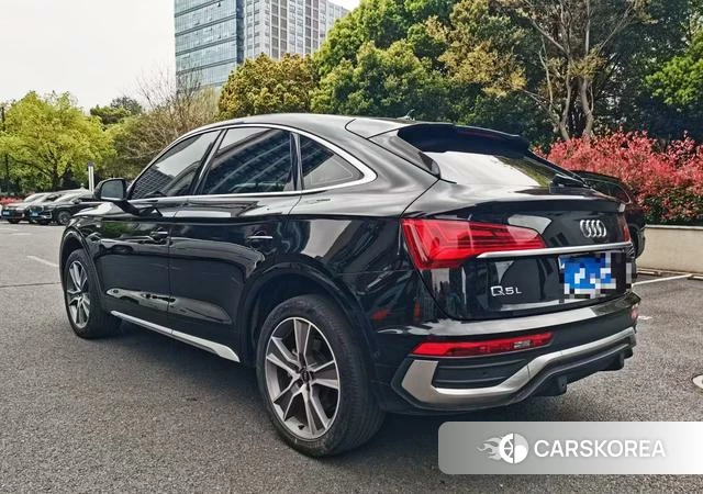 Audi Q5L Sportback 2022 Черный из Китая, фото 2