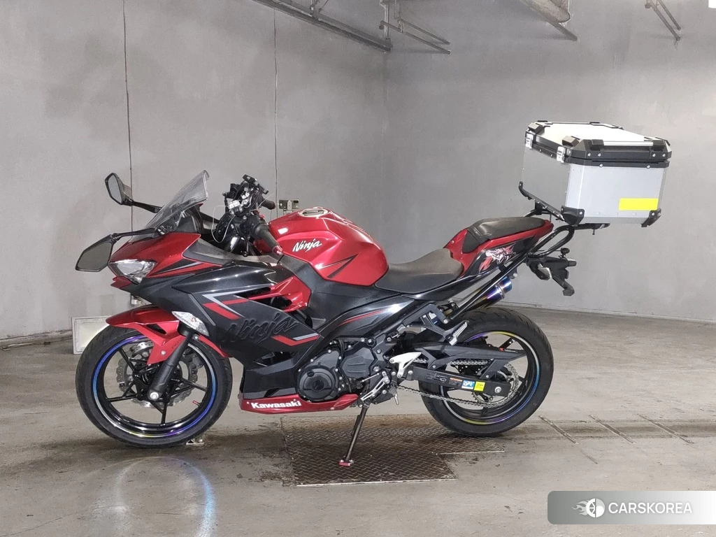 Проданный Kawasaki NINJA 400 2019 из Японии