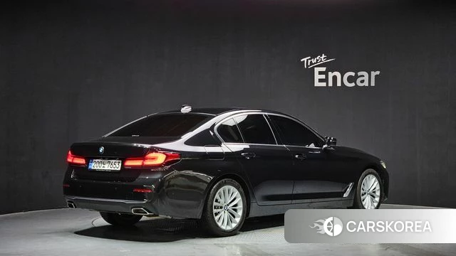 BMW 5 Series (G30) id 4308931 из Кореи 12