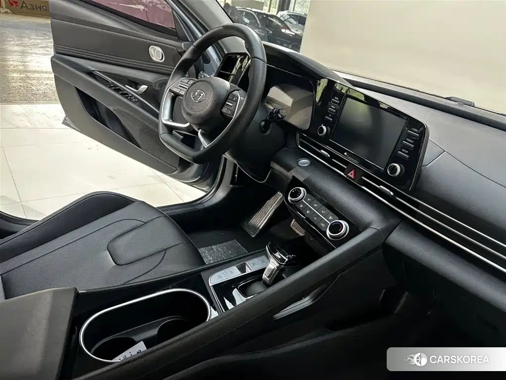 Hyundai Elantra id 4545971 из Китая 12
