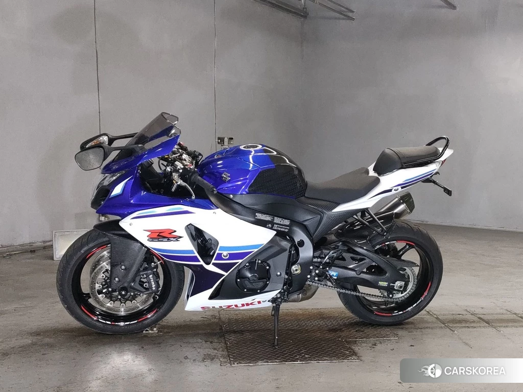 Проданный Suzuki GSX-R1000 2017 из Японии, фото 2