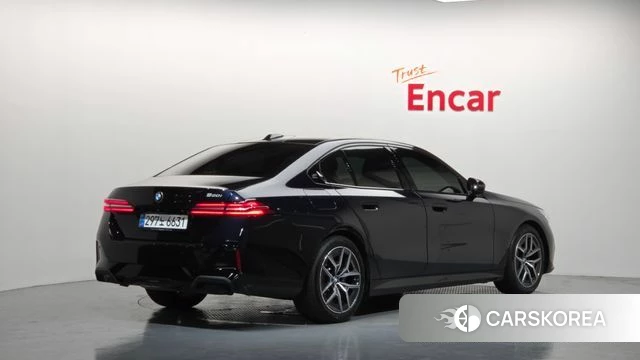 BMW 5 Series (G60) id 4487672 из Кореи 12