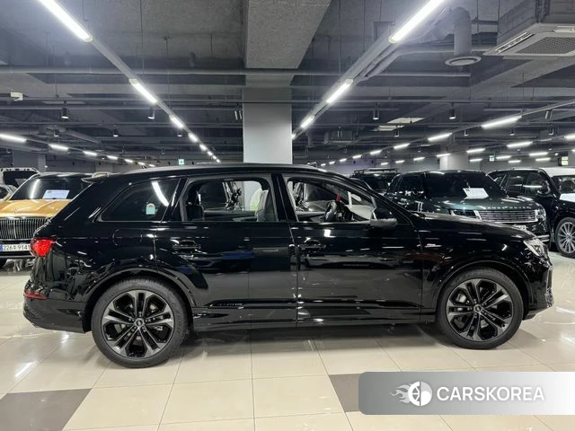 Audi Q7 (4M) 2026 Черный из Кореи, фото 6