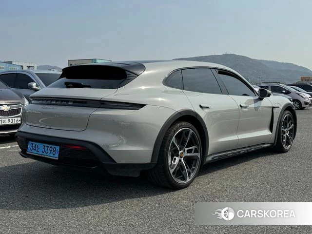 Porsche Taycan id 3883010 из Кореи 12