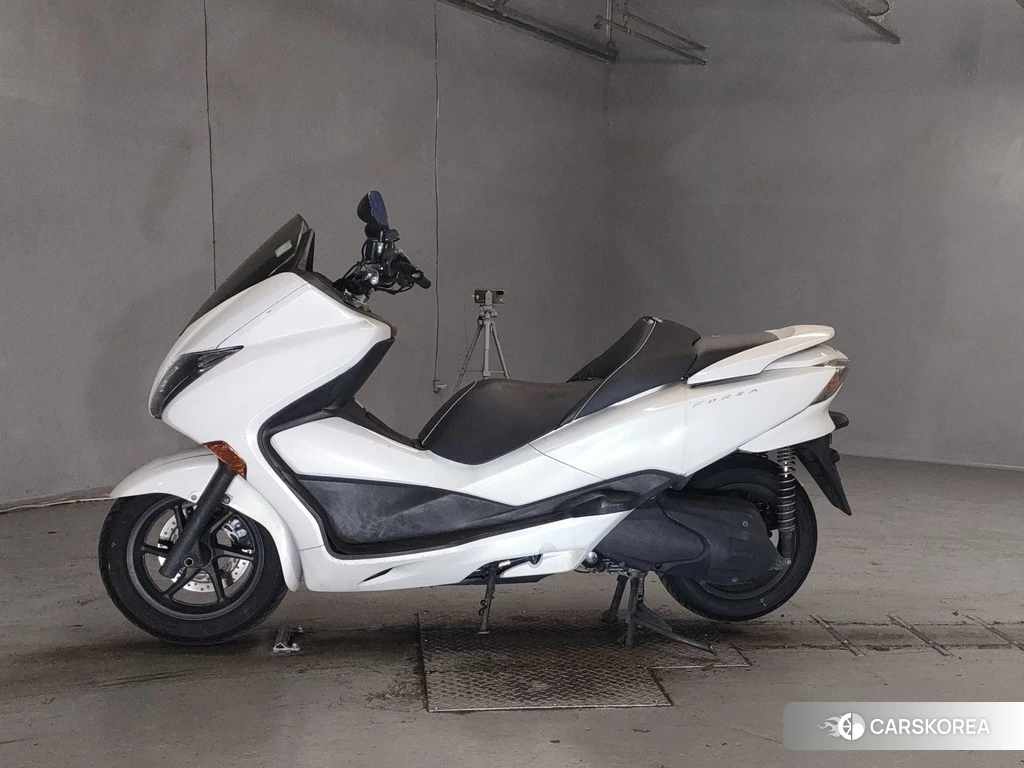 Проданный Honda FORZA Z 2012 из Японии, фото 2