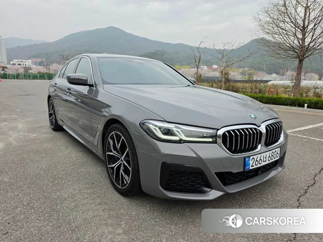 BMW 5 Series (G30) id 3860492 из Кореи 11