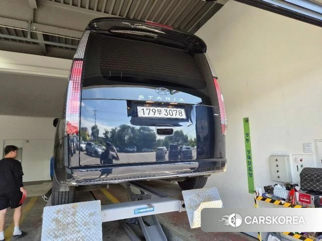 Hyundai Staria 2024 Черный из Кореи, фото 2