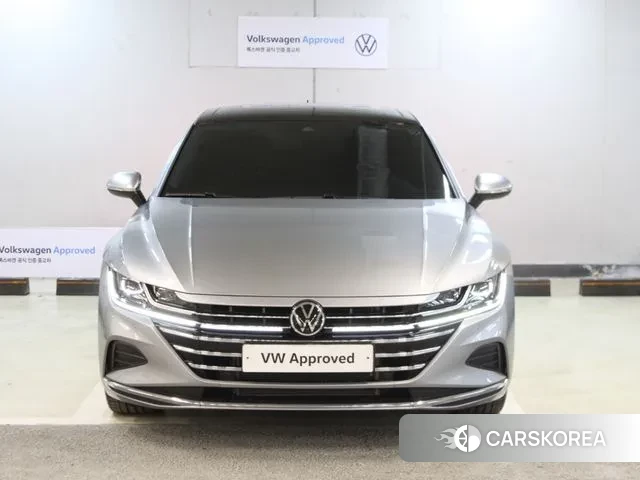 Volkswagen Arteon 2023 Серебристо-серый из Кореи, фото 2