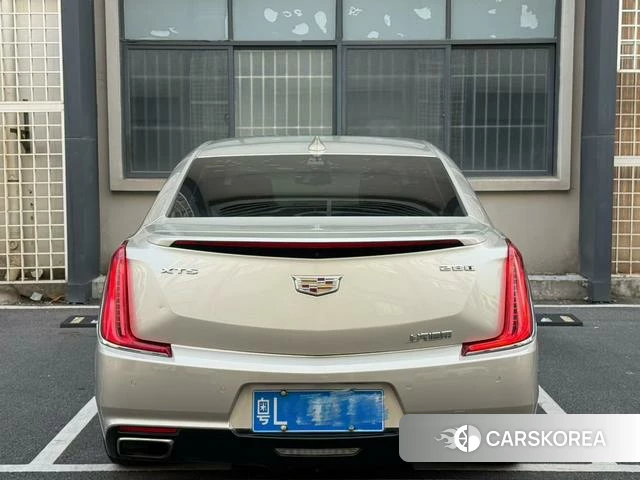 Cadillac XTS 2018 Шампань из Китая, фото 2
