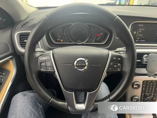 Volvo V40 2019 Синий из Китая, фото 2