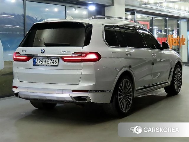 BMW X7 (G07) 2021 Белый из Кореи, фото 2
