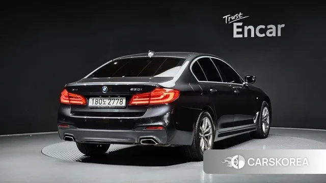 BMW 5 Series (G30) id 3313641 из Кореи 12