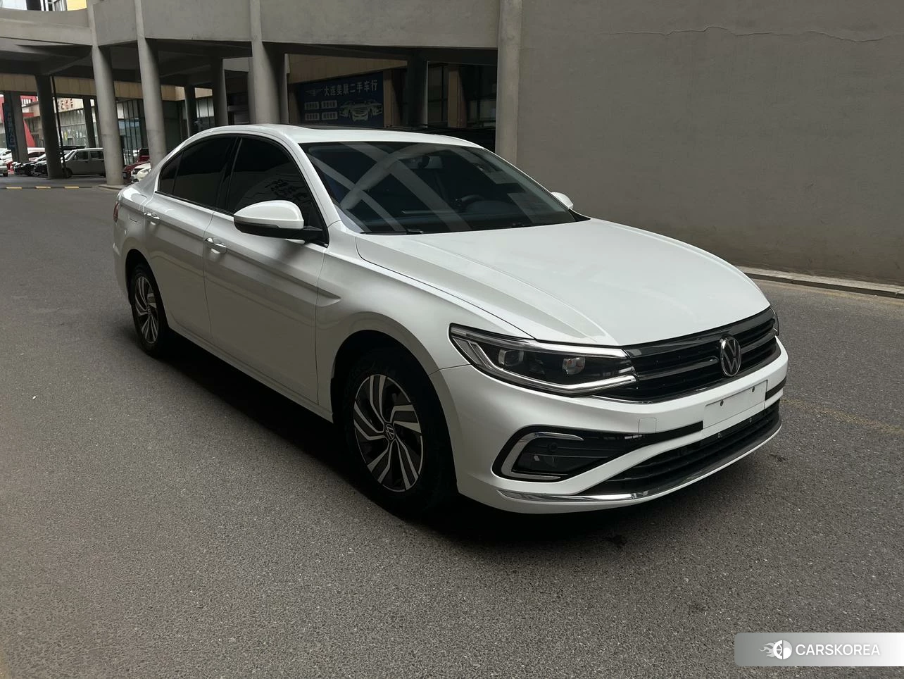 Volkswagen Bora 2022 Белый из Китая, фото 4