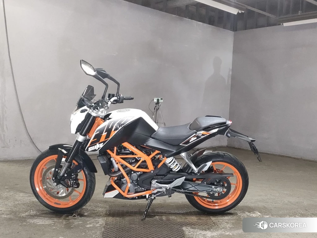 Проданный KTM 390 DUKE 2015 из Японии, фото 2