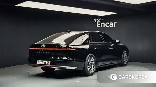 Hyundai Grandeur (GN7) id 3354262 из Кореи 12