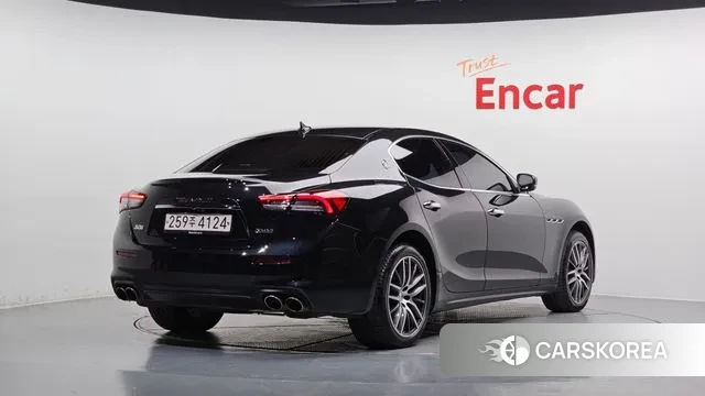 Maserati Ghibli id 3324449 из Кореи 12