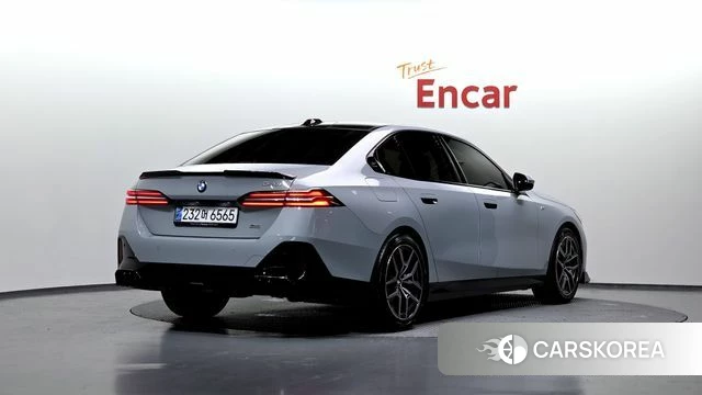 BMW 5 Series (G60) id 3896697 из Кореи 12