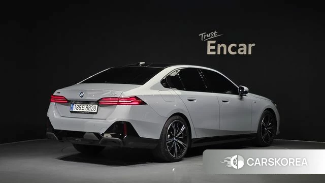 BMW 5 Series (G60) id 4686663 из Кореи 12