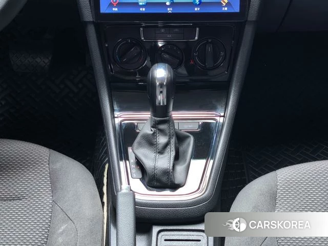 Volkswagen Bora id 4258093 из Китая 7