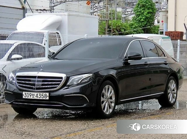 Mercedes-Benz E-Class W213 2020 Черный из Кореи, фото 2
