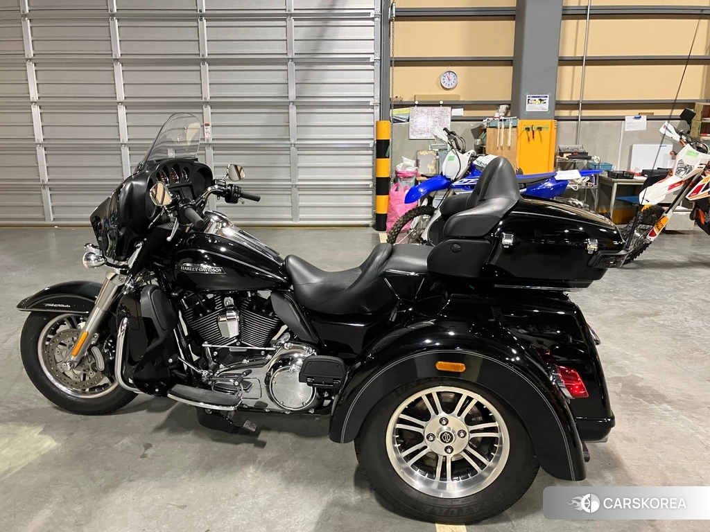 Проданный Harley-Davidson Electra Glide FLHTCU1740 2015 из Японии, фото 2